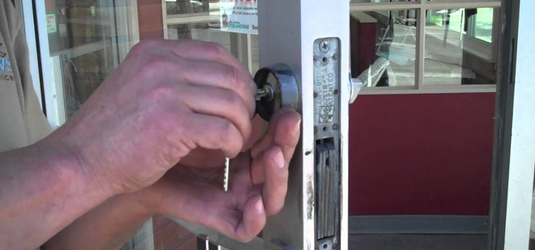 commercial door lock repair Rubidoux