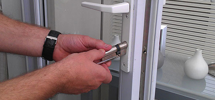 Commercial Door Lock Repair in Rubidoux